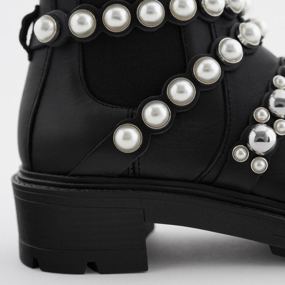 NWT Zara pearl and silver studded moto boots - Picture 5 of 16